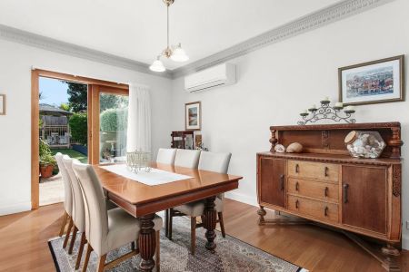 Rare peninsula opportunity on a 809sqm block with 20m frontage - Photo 4