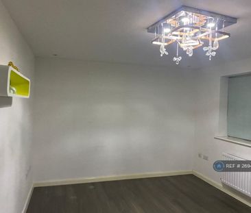 3 bedroom detached house to rent - Photo 5