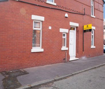 3 bedroom terraced house to rent - Photo 2