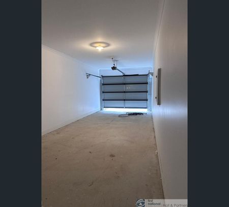 18 Riverly Grove, Officer, Vic 3809 - Photo 3