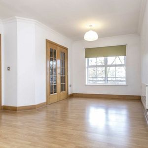 Lower Kings Road, KT2, London - Photo 2