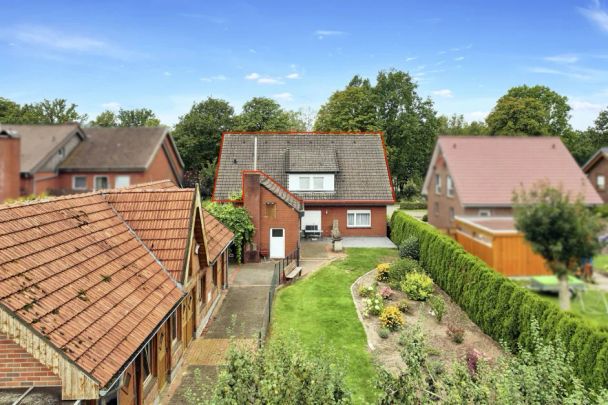 Landlust am Kanal mit Feldblick: Dachgeschosswohnung mit Einbauküche - zur Miete! - Photo 1