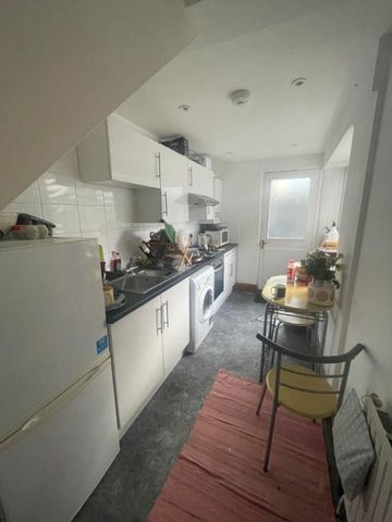 14 Napier Terrace - Ground - Photo 2