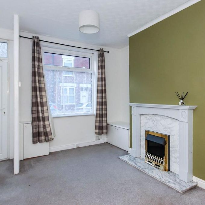 2 bedroom terraced house to rent - Photo 1