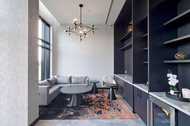 For Lease - 3005 Pine Glen Road Unit# 719, Oakville, Ontario - Photo 1