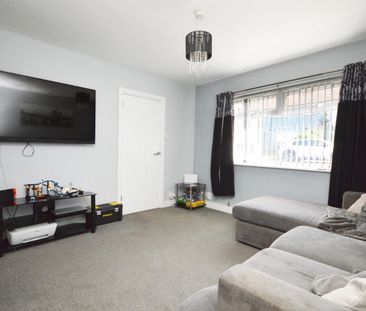 3 bedroom House To Let - Photo 2