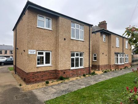 1 bedroom ground floor flat to rent - Photo 5