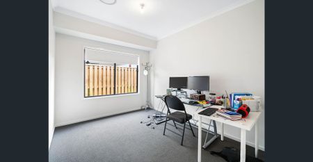 Stylish, Spacious & Sophisticated Family Living - Photo 4