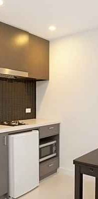 Studio with Balcony - Photo 2