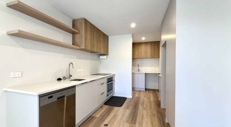 Modern 2-Bedroom Townhouse in Lower Hutt - Photo 2