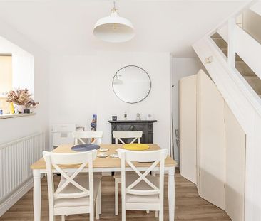 3 bedroom terraced house to rent - Photo 3