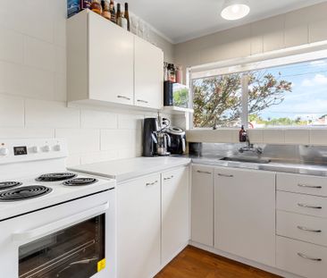 Harbour & Bridge Views - Unbeatable Location - Photo 4