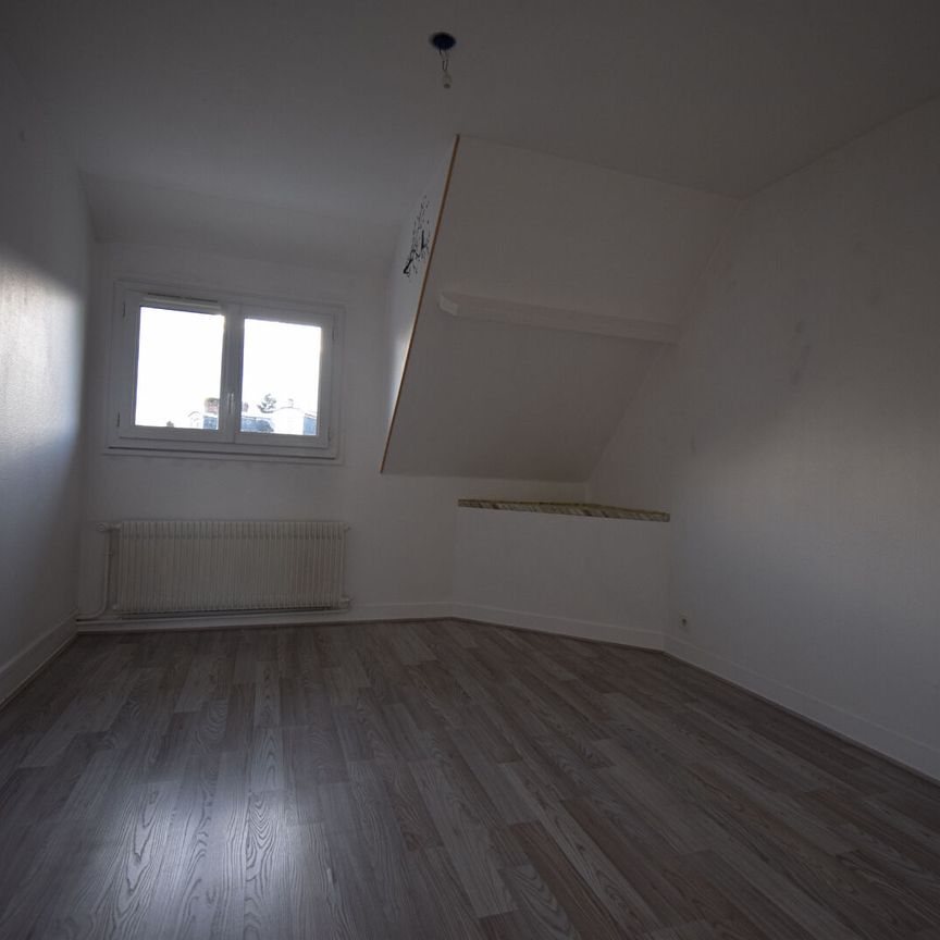 Appartement F2 avec place de parking à Saint Ouen du Tilleul - Photo 1