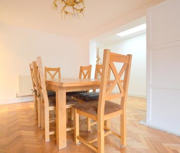 Detached House - Photo 5