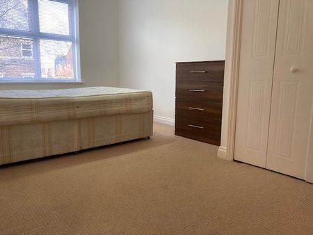 Carisbrooke Road - Photo 3