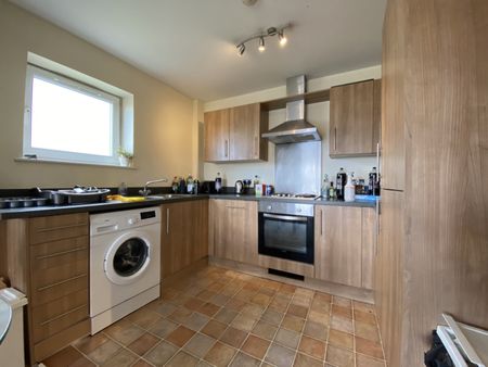 Overstone Court, Cardiff Bay - Photo 4