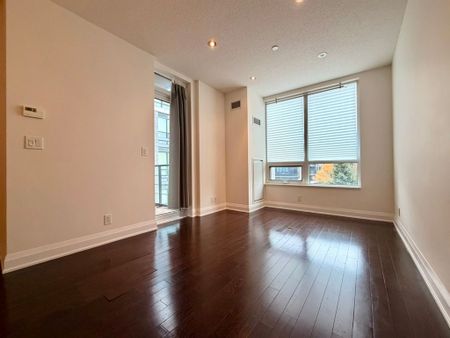 For Lease - 21 Clairtrell Road Unit# 324, Toronto, Ontario - Photo 3