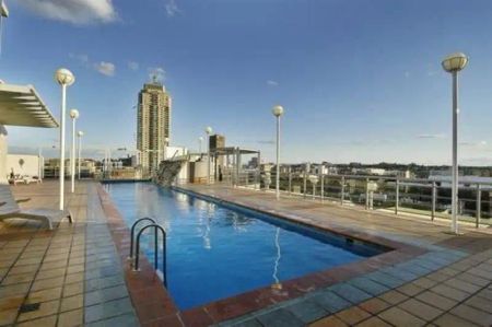 “Modern Unfurnished City Apartment with Resort-Style Facilities” - Photo 5