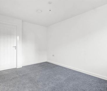 2 bedroom semi-detached house to rent - Photo 3