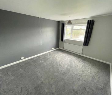 3 bedroom detached house to rent - Photo 3