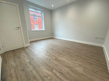 Oxford Street, Shaw - Photo 3