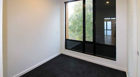 Central City living at it's best - Photo 5