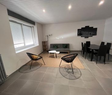 Location Appartement 5 pièces 116m² LORIENT 56100 - Photo 1