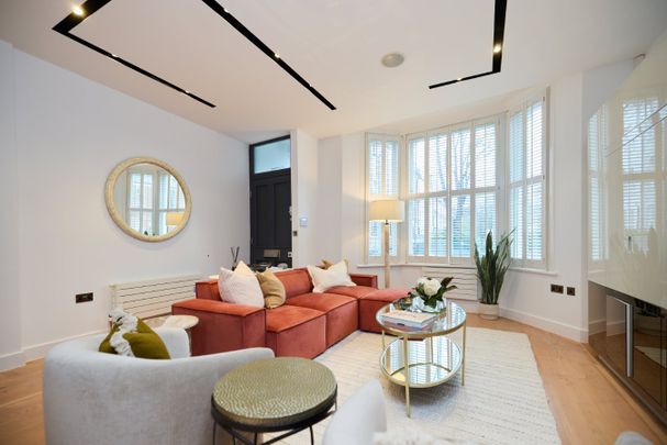 Hamilton Gardens, St John's Wood, London, NW8 9PU - Photo 1