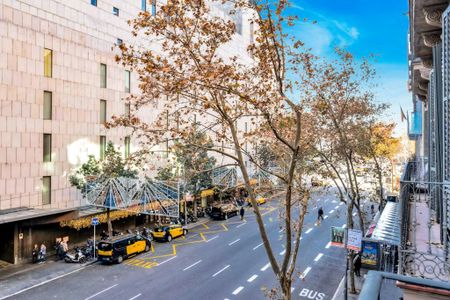 Ronda de Sant Pere, Barcelona, Catalonia 08010 - Photo 4