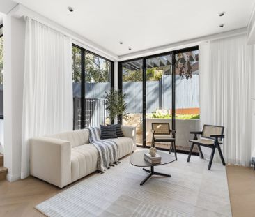 Brand New Luxury 4 Bedroom Townhouse with Lift & High End Finishing - Photo 1