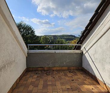 Moderne Dachgeschosswohnung in ruhiger Lage - Foto 1