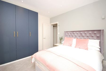 Ulverscroft Road, London, SE22 - Photo 2