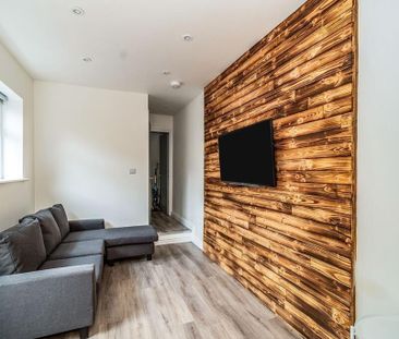 5 bedroom terraced house to rent - Photo 1