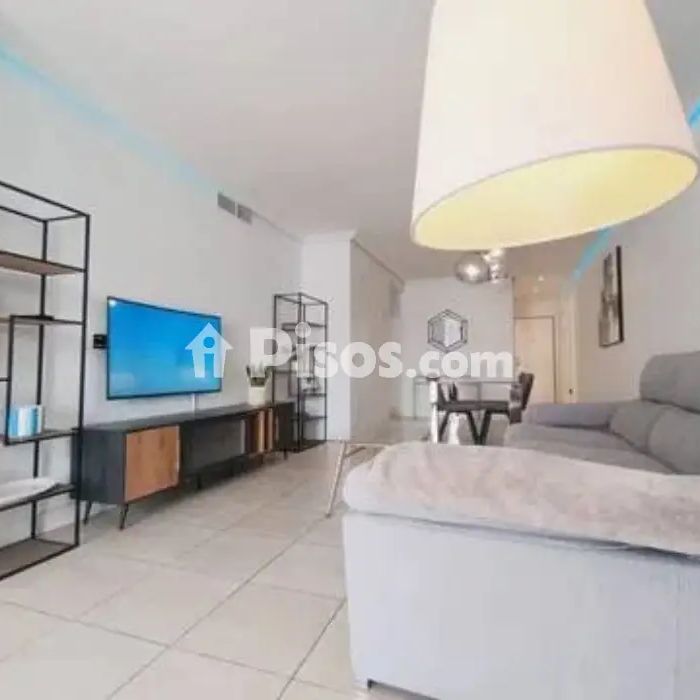 Piso en alquiler en Selwo - Foto 1