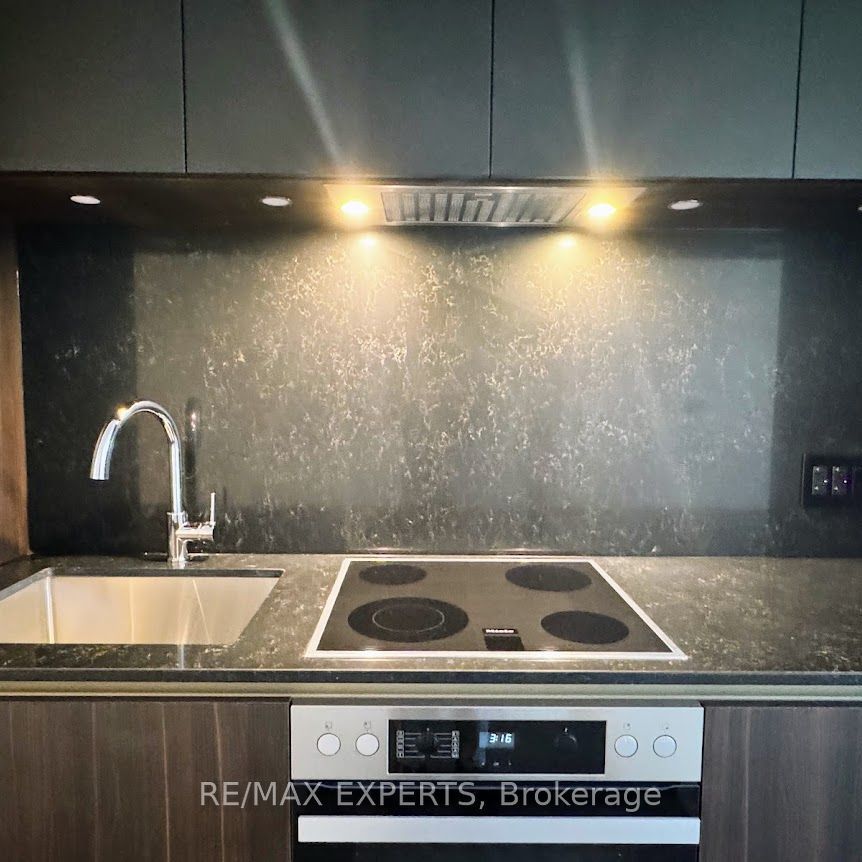 For Lease - 15 Mercer Street Unit# 716, Toronto, Ontario - Photo 1