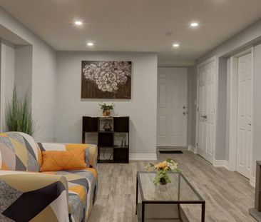 For Lease - 196 Mccaffrey Road, Newmarket, Ontario - Photo 1