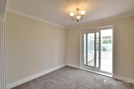 3 bedroom semi-detached house to rent - Photo 2