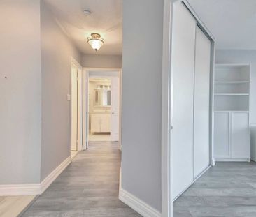 For Lease - 1001 Cedarglen Gate Unit# 420, Mississauga, Ontario - Photo 5