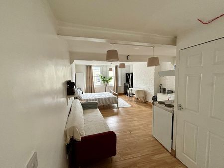 Studio Flat, Scrutton Street, EC2A - Photo 4