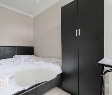 1 bedroom in a house share to rent - Photo 6