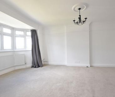 5 bedroom detached house to rent - Photo 2