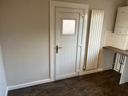 2 bedroom semi-detached house to rent - Photo 1