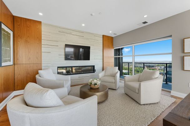 For Lease - 1878 Gordon Street Unit# 111, Guelph, Ontario - Photo 1