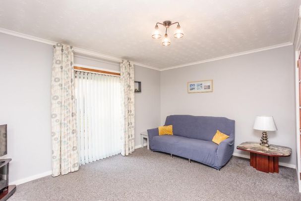 2 bedroom end of terrace house to rent - Photo 1