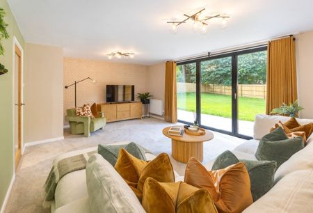 4 bedroom detached house to rent - Photo 3