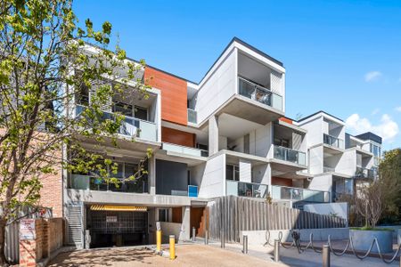 A Modern, Easy Lifestyle in the Heart of Fitzroy North - Photo 2