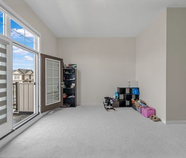 For Lease - 121 Oakmont Drive, Loyalist, Ontario - Photo 5