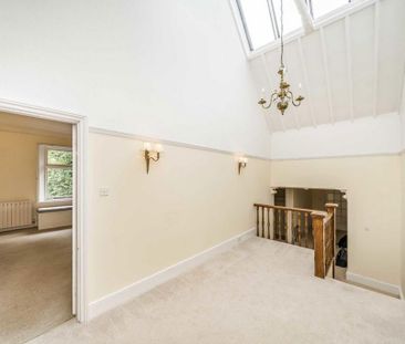 3 bedroom flat to rent - Photo 1