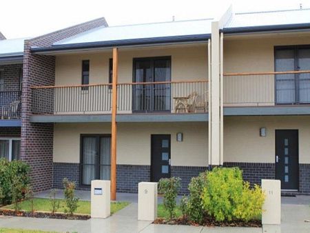 Tamworth Furnished Accommodation - Hillvue - Photo 5