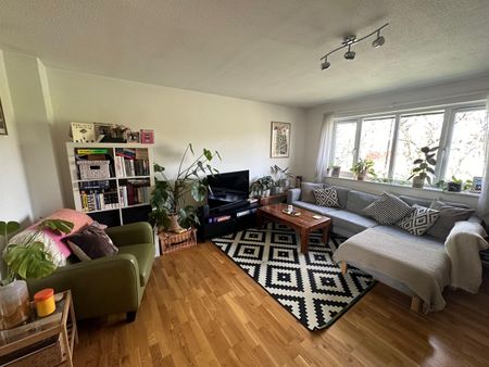 2 Bed Flat, Waverley Place, N4 - Photo 3